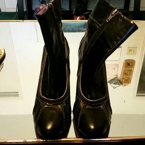 Wedge boots